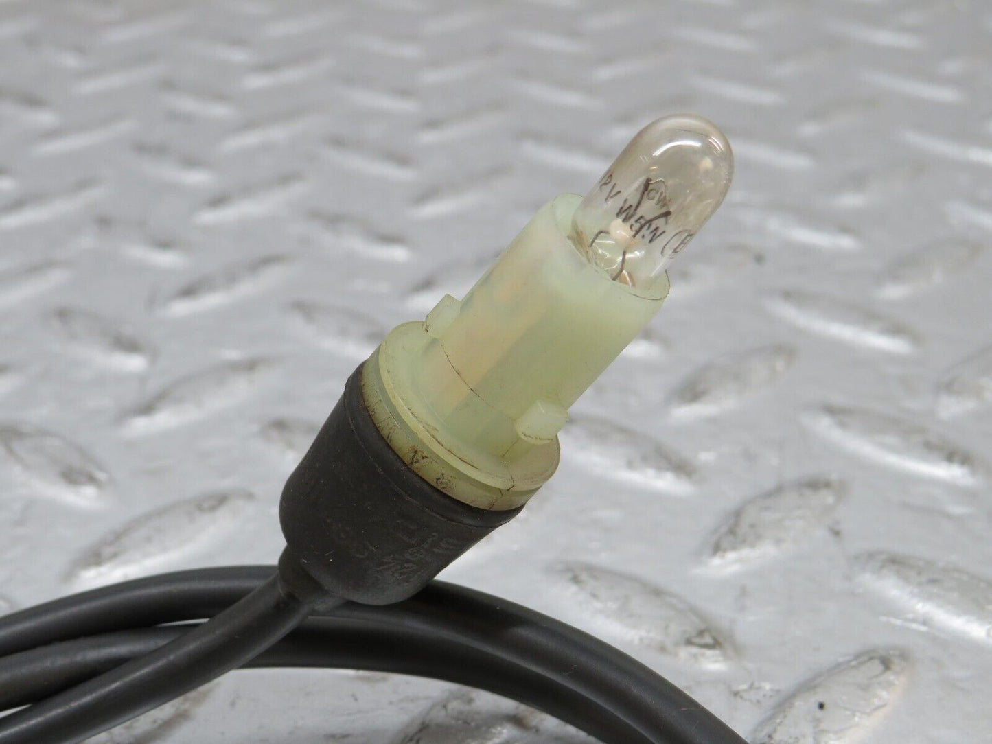 33508 Mercedes-Benz W202 C180 Front Wing Indicator Cable Wire