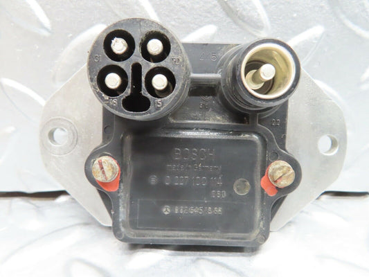 21090 Mercedes-Benz W123 230E Ignition Control Unit Bosch 0025451832