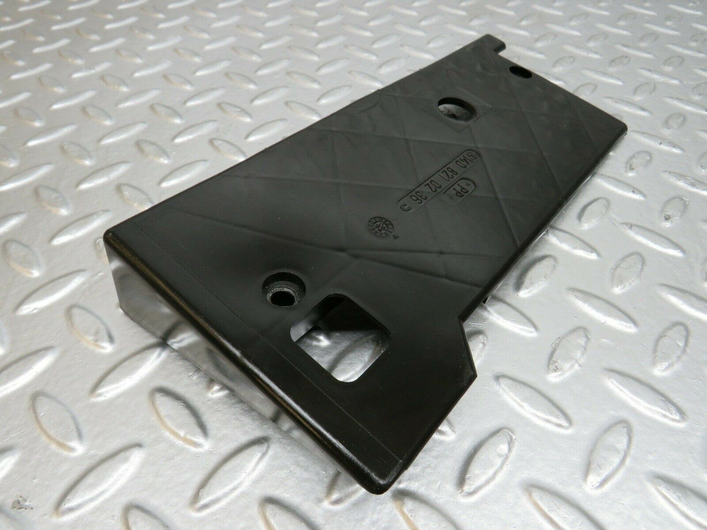 24613 Mercedes-Benz W140 S320 Cable Channel Cover Rear Right 1408210236