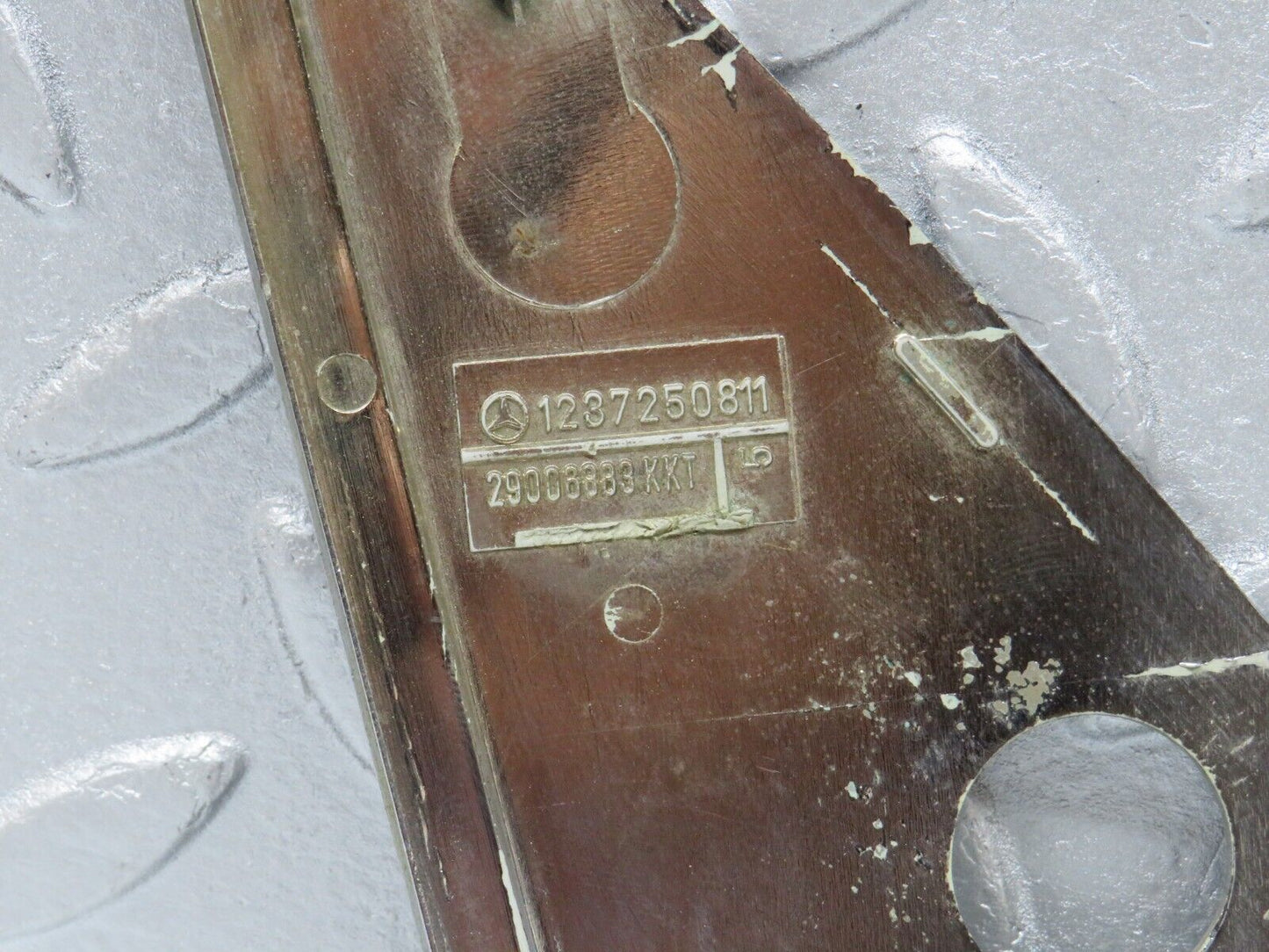 40595 Mercedes-Benz W123 300D Mirror Triangle Chrome Cover Right 1237250811