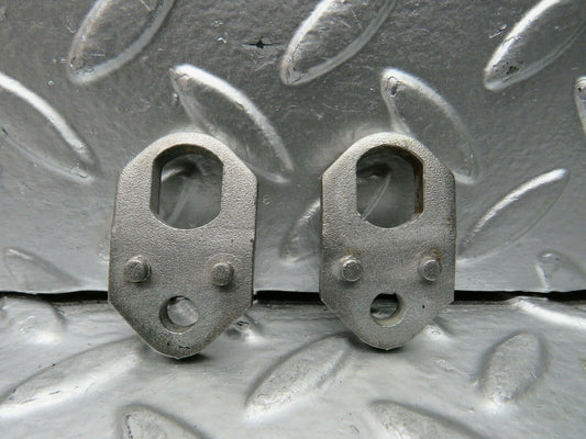 23170 Mercedes-Benz C107 450SLC Coupe Fuel Injector Bracket Pair