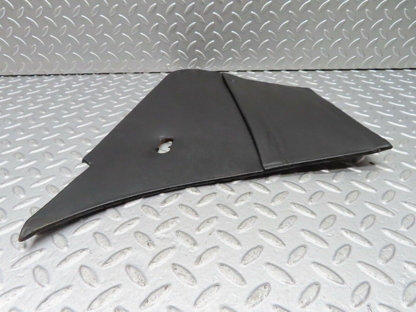 18459 Mercedes-Benz W111 220SE Coupe Front Left Kick Panel Black