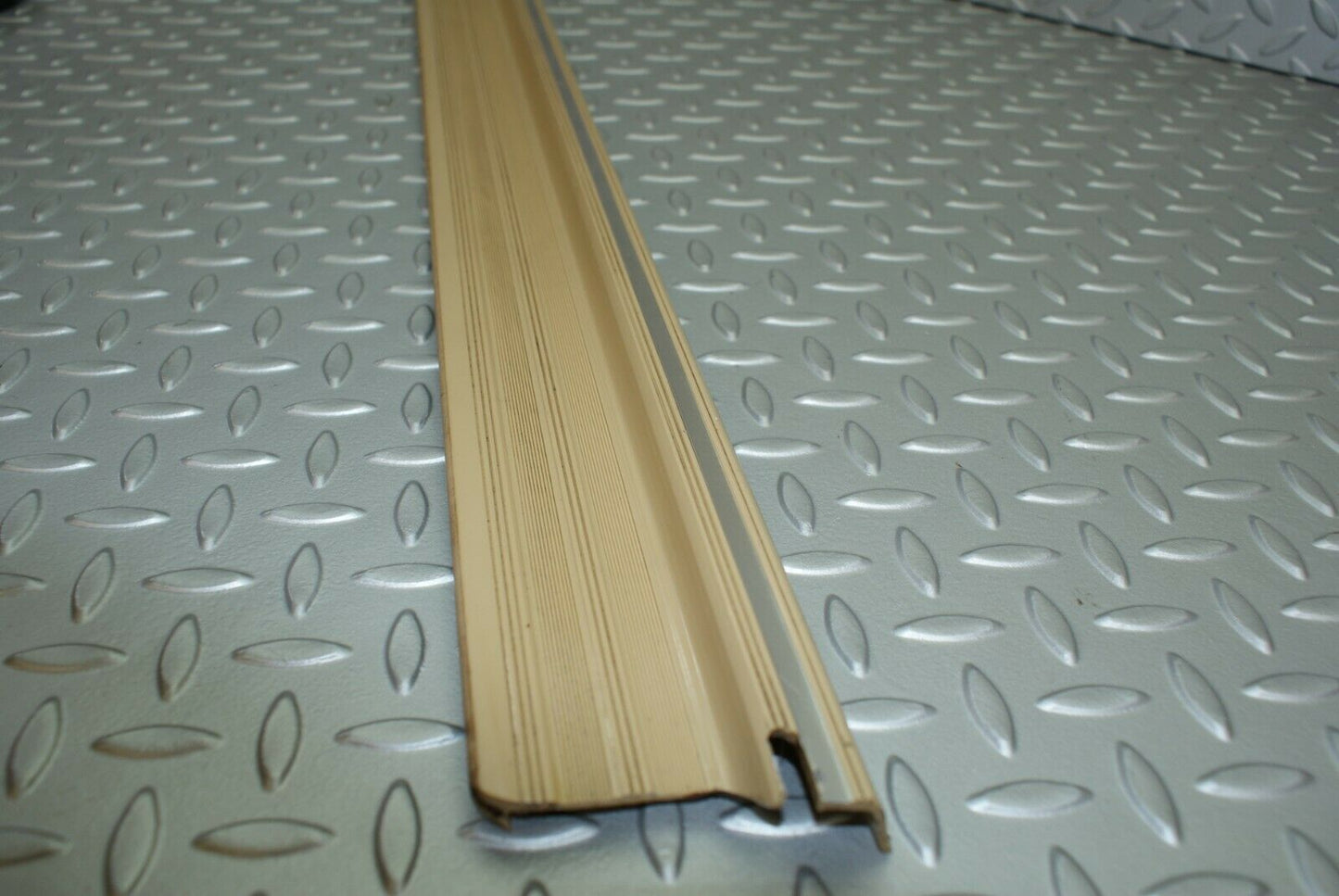 2881 Mercedes-Benz C123 280CE Coupe Front Left Door Sill Trim Beige