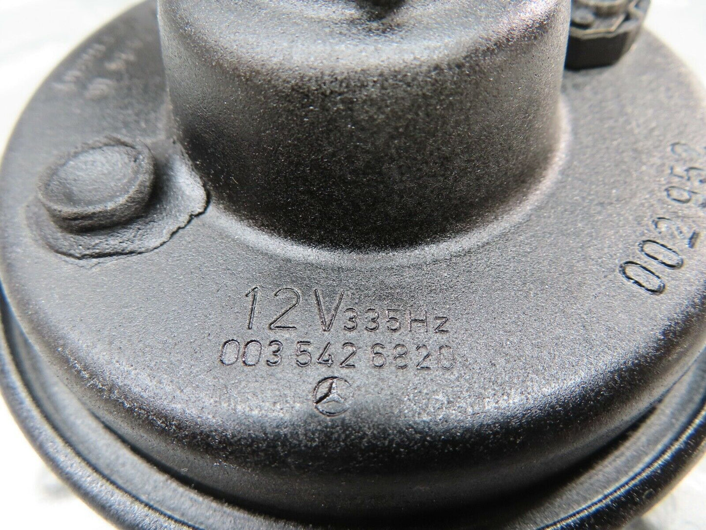17129 Mercedes-Benz R129 300SL Coupe Horn 0035426820