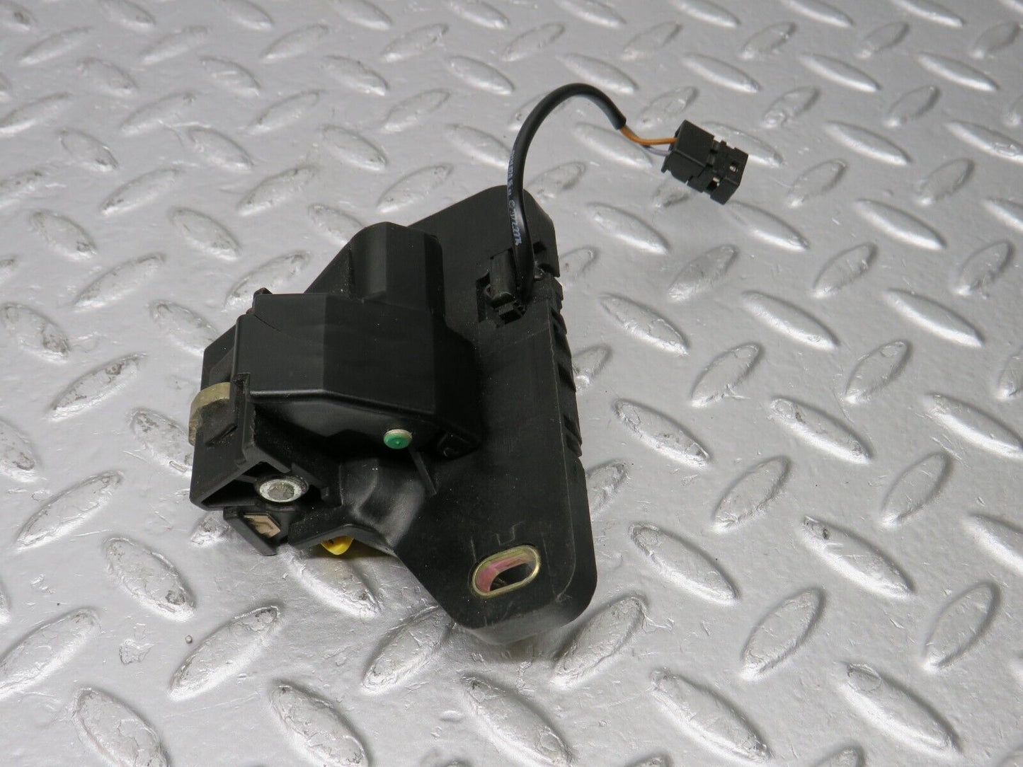 39601 Mercedes-Benz R129 320SL Coupe Trunk Lock Latch 1298201810