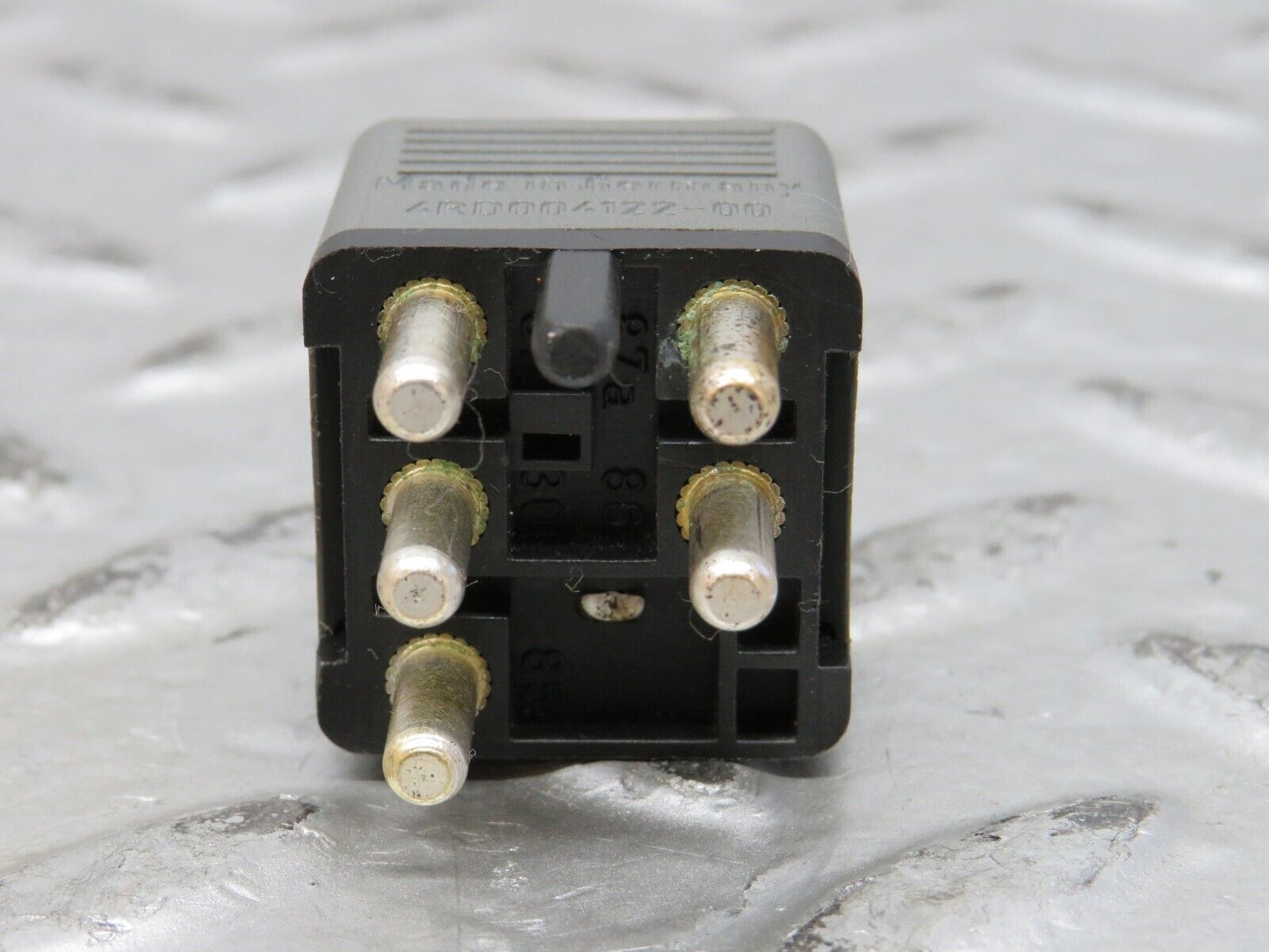 27866 Mercedes-Benz W123 280E Multi Purpose Relay 0015420219