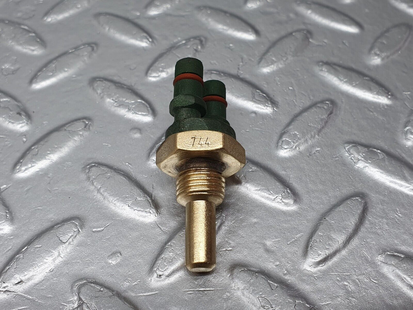 41346 Mercedes-Benz C126 420SEC Coupe Coolant Temperature Sensor Bosch 0065427717 0280130044