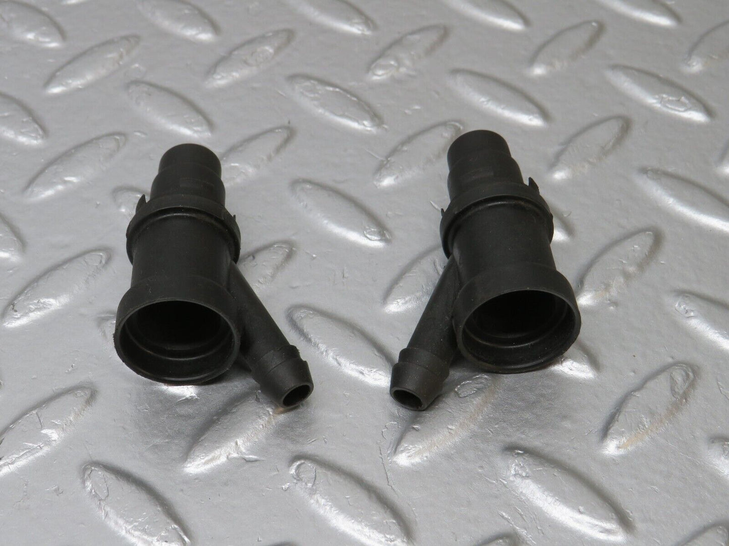 40266 Mercedes-Benz R107 Coupe Fuel Injector Holder 2x