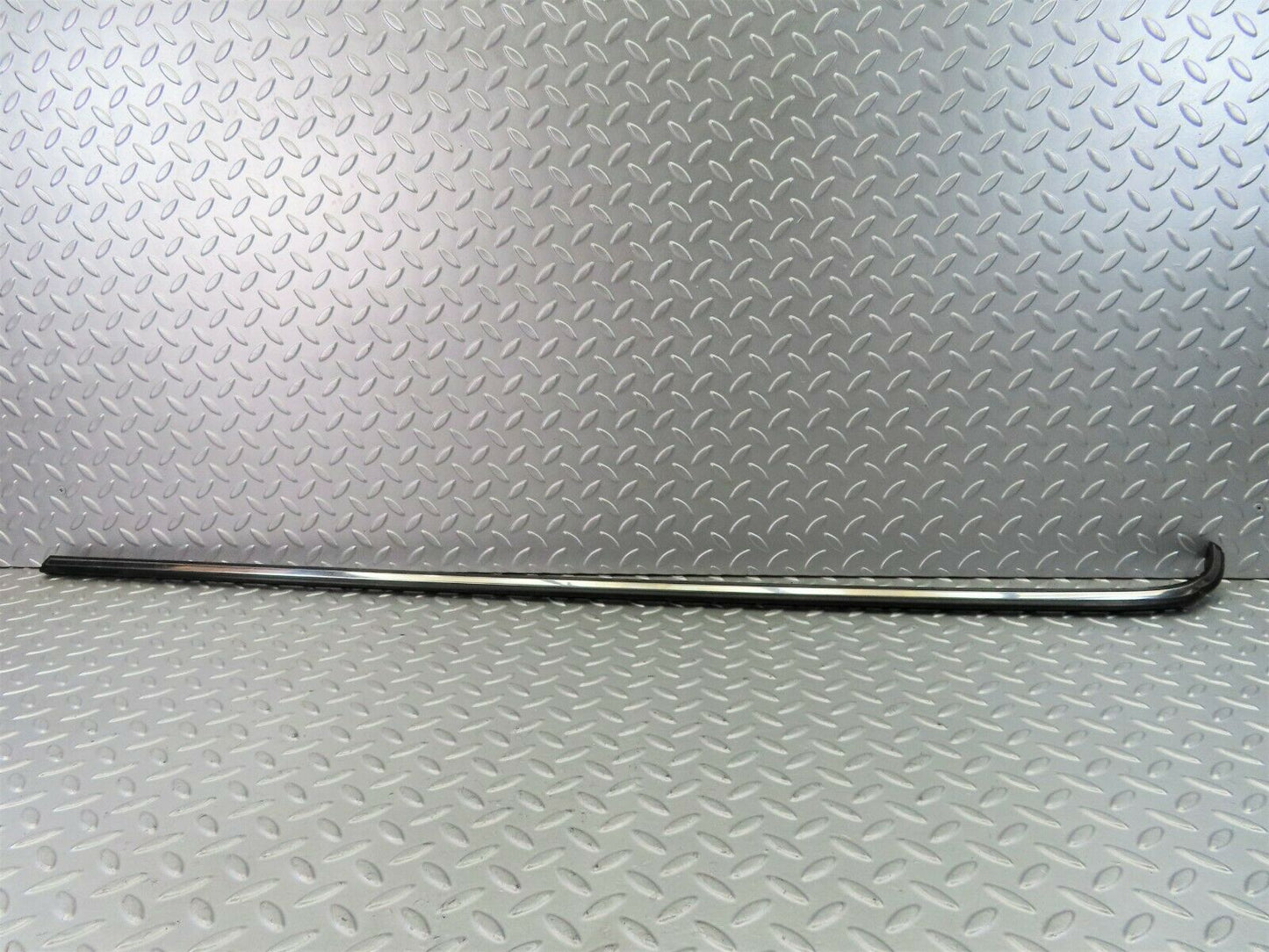 7767 Mercedes-Benz S123 230TE Wagon Centre Fender Chrome Trim Rear Left