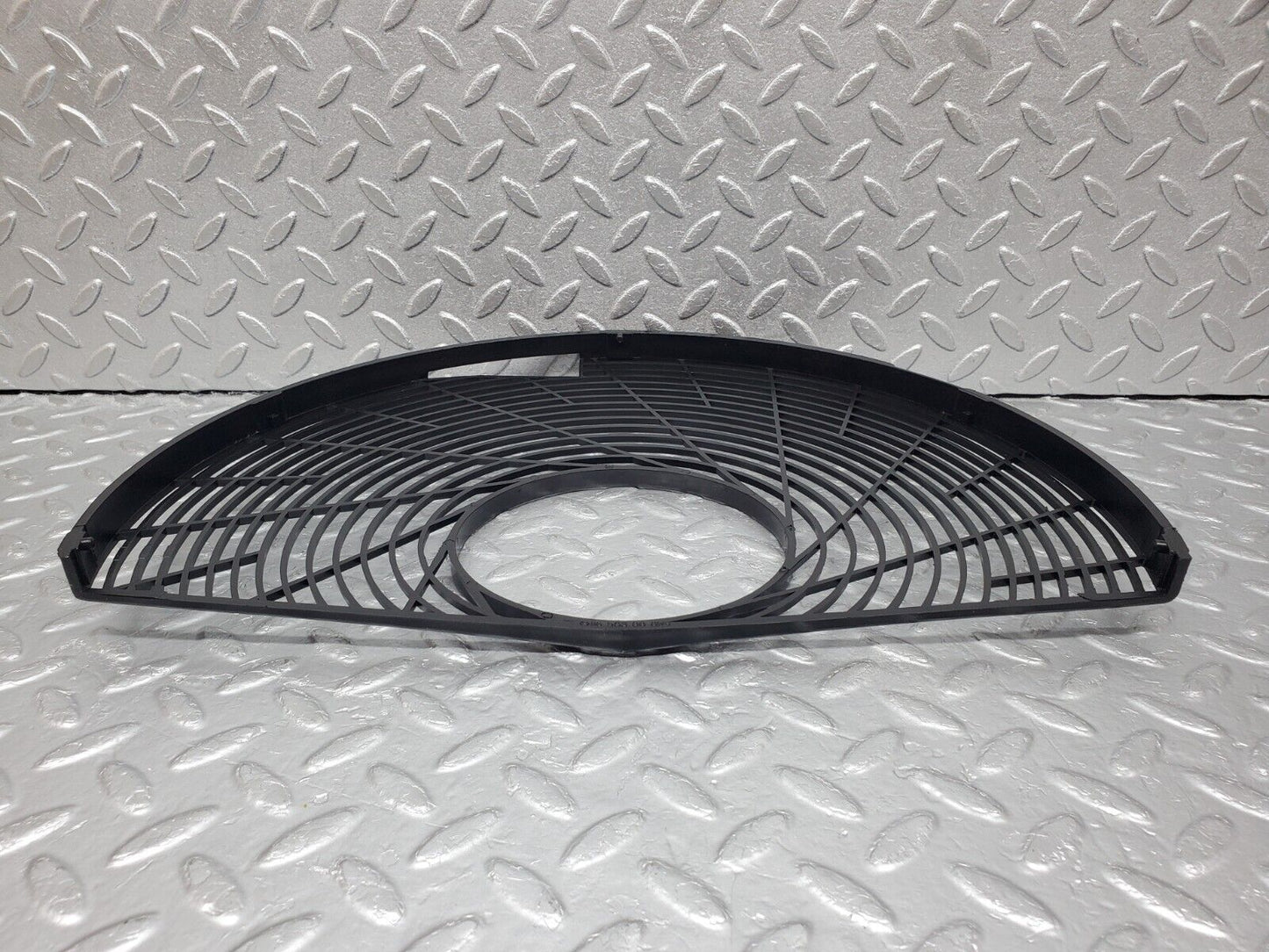 45912 Mercedes-Benz W126 420SE Radiator Fan Shroud Fan Cover 1165030001