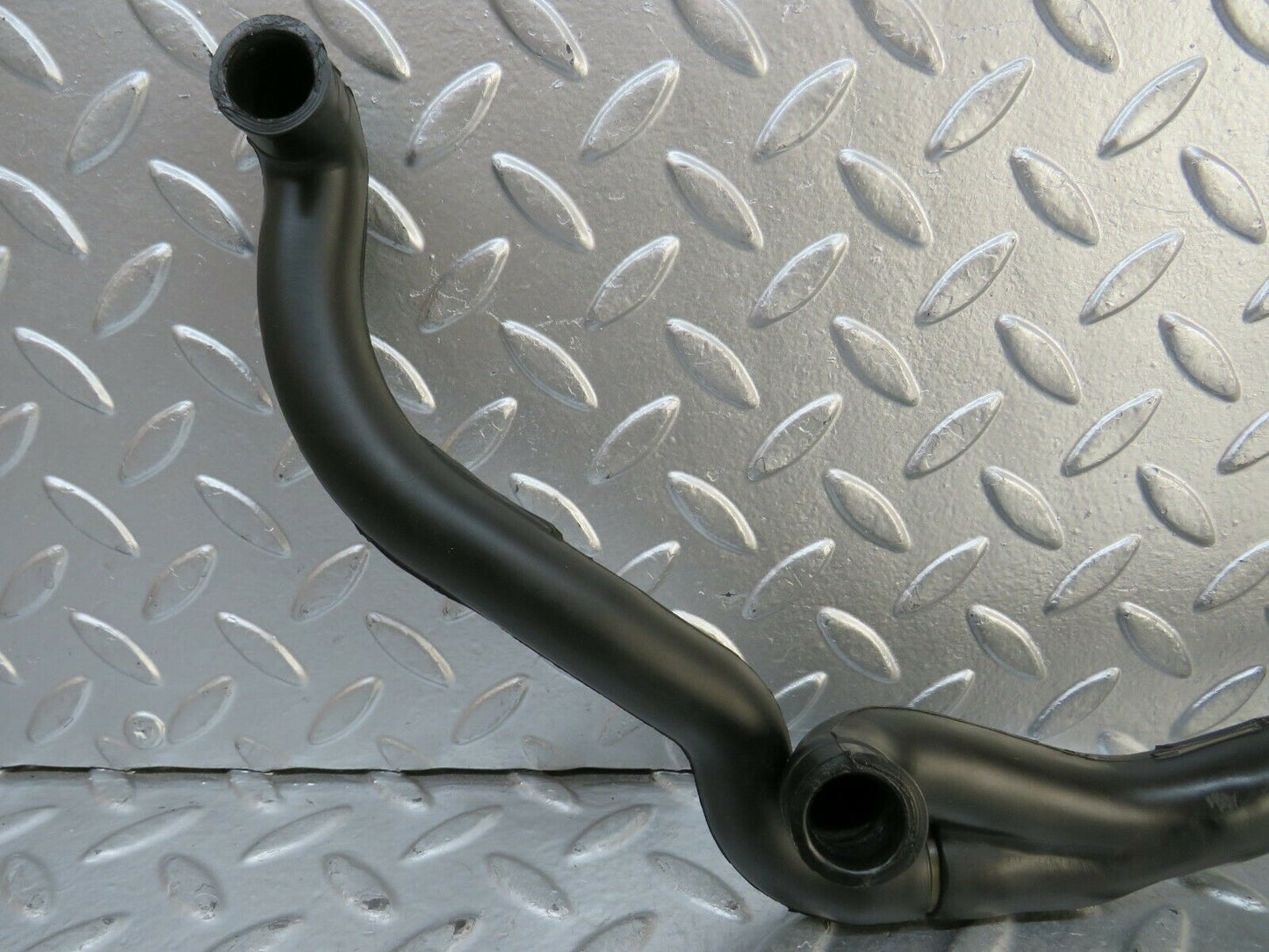 23859 Mercedes-Benz C107 450SLC Air Intake Breather Hose 1160940482 1160940682