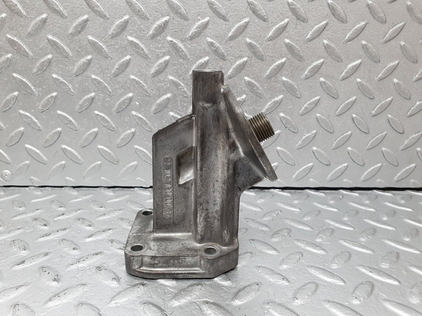 41629 Mercedes-Benz W124 200E Oil Filter Housing 1021800038