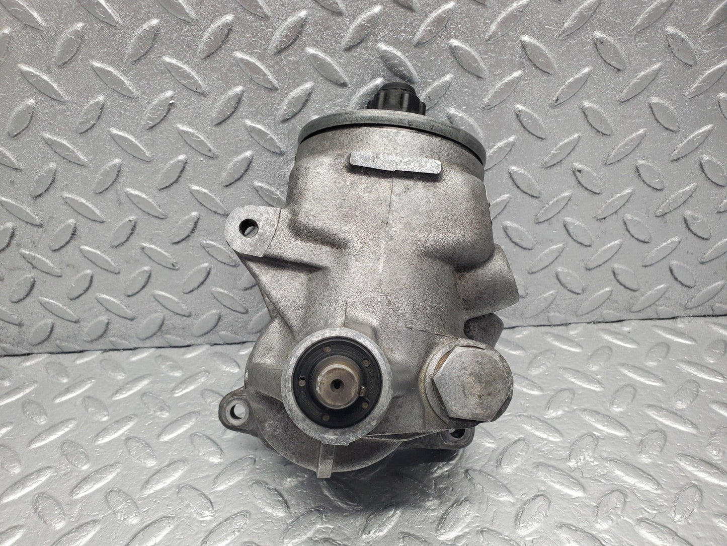 W126 Coupe power steering pump type 34 used OEM