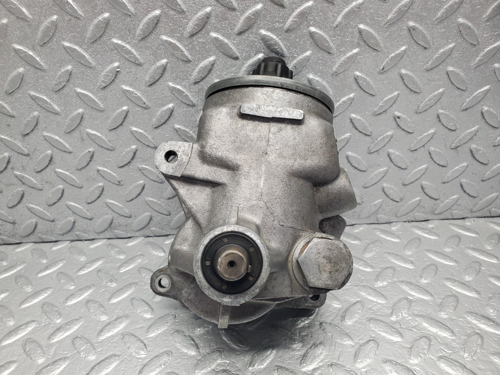 W126 Coupe power steering pump type 34 used OEM