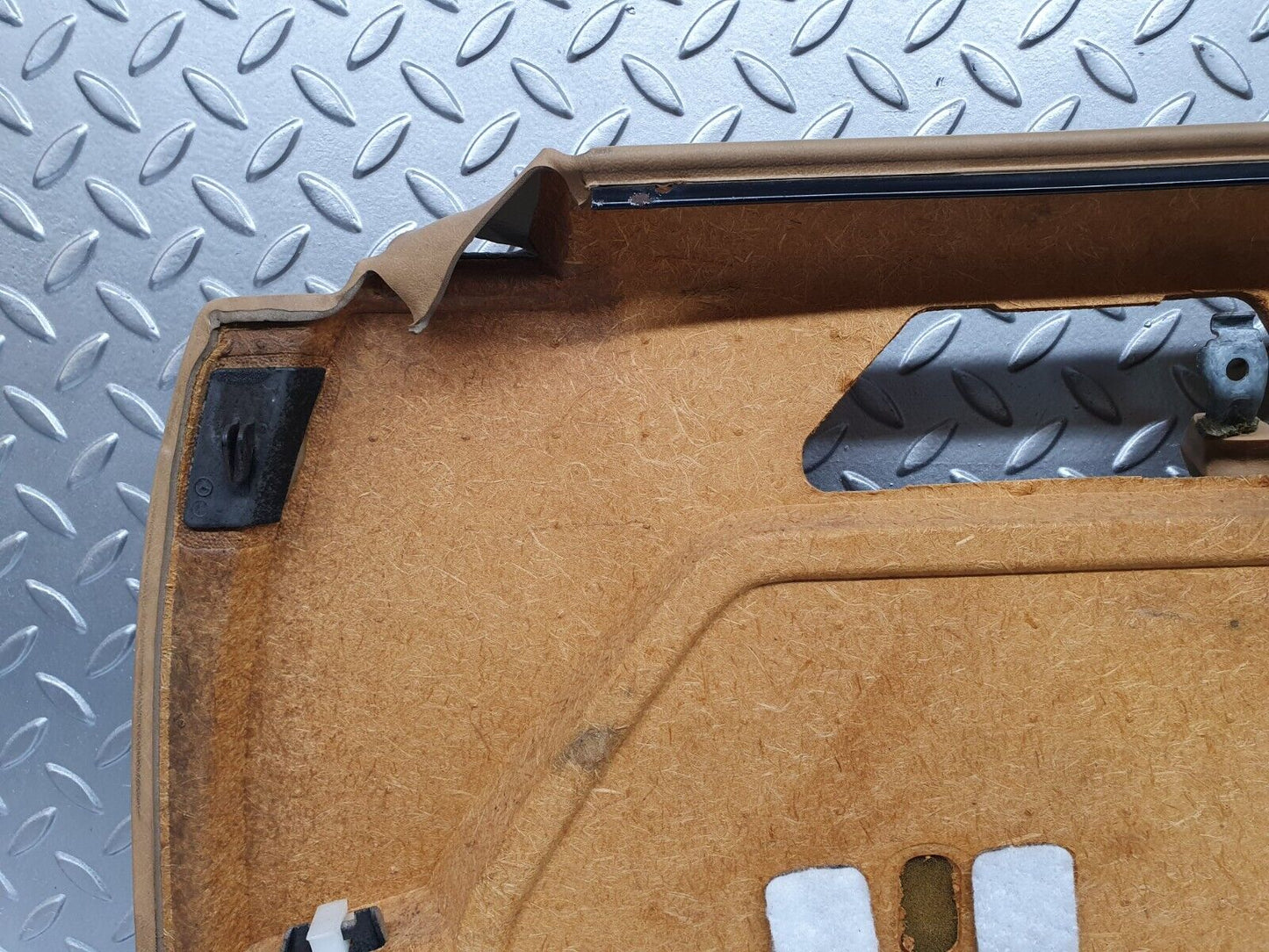 41483 Mercedes-Benz W124 200E Front Left Door Card Palomino