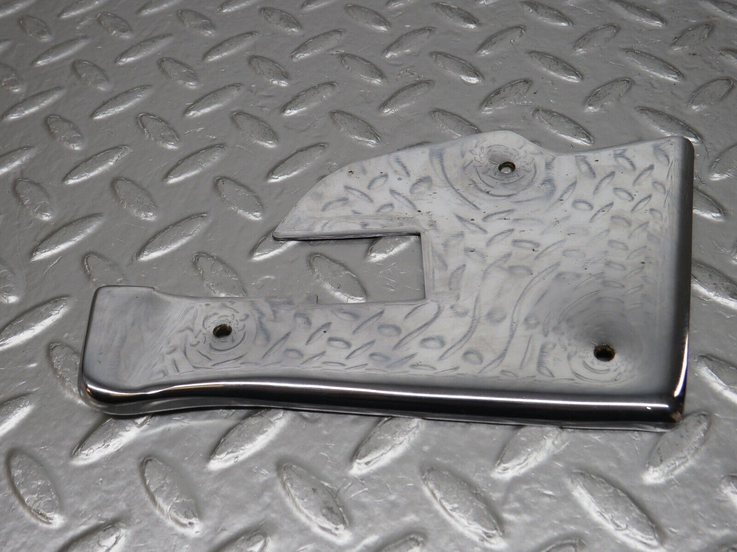 0726 Mercedes-Benz C107 350SLC Coupe  Door Chrome Trim Cover  Left And Right