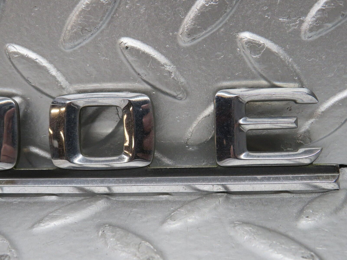 31815 Mercedes-Benz W201 190LE 1.8L 190E Trunk Badge Emblem 2018172015