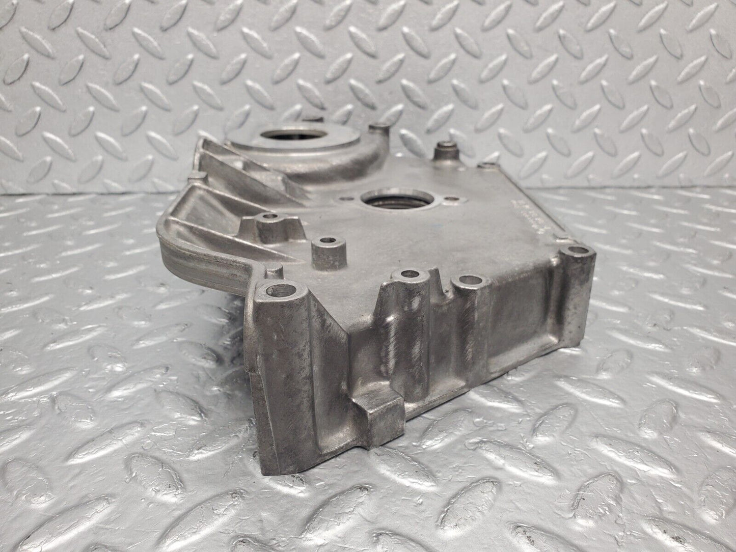 46155 Mercedes-Benz W124 280E Timing Chain Cover 1040162406