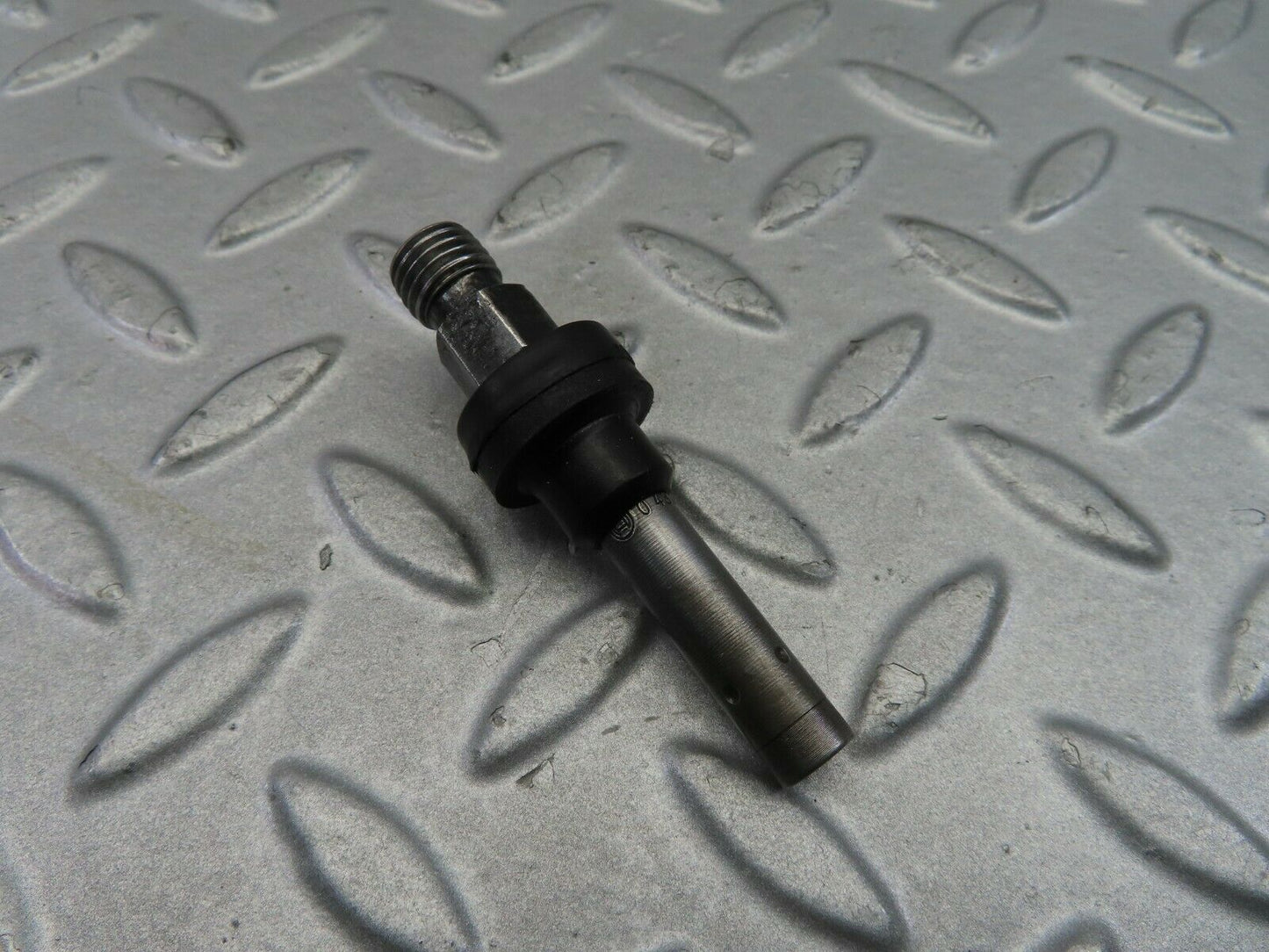 7789 Mercedes-Benz S123 230TE Wagon Fuel Injector Bosch 0437502010