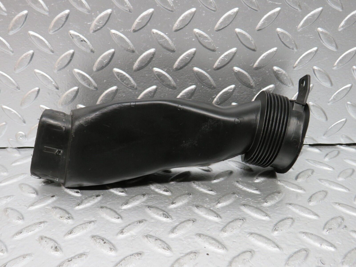 24901 Mercedes-Benz W140 S320 Air Intake Hose Pipe 1408300225