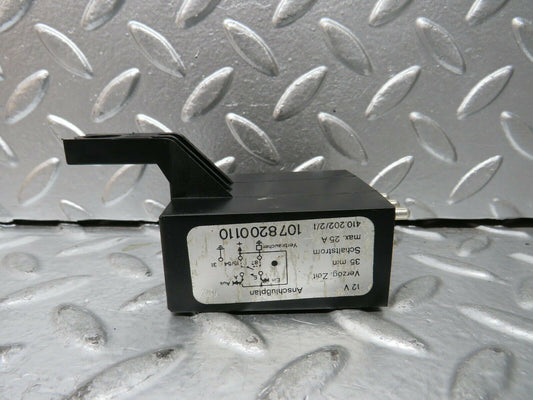 23542 Mercedes-Benz W114 280E Rear Heated Window Relay 1078200110