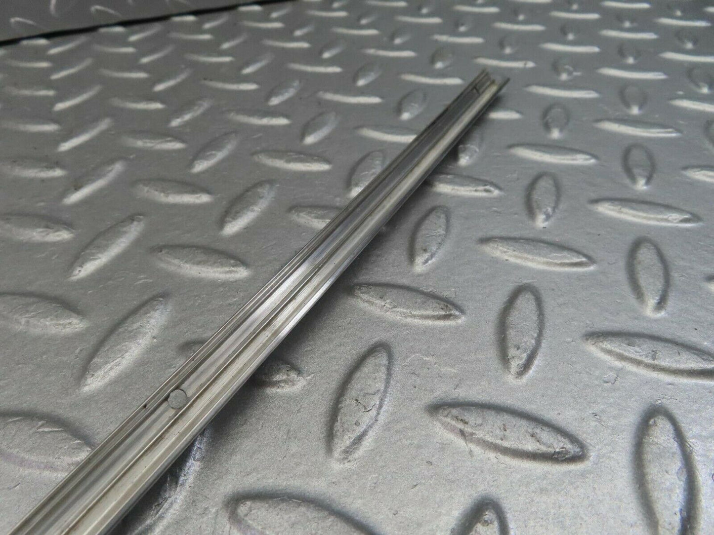 9853 Mercedes-Benz C123 280CE Coupe Sunroof Chrome Trim