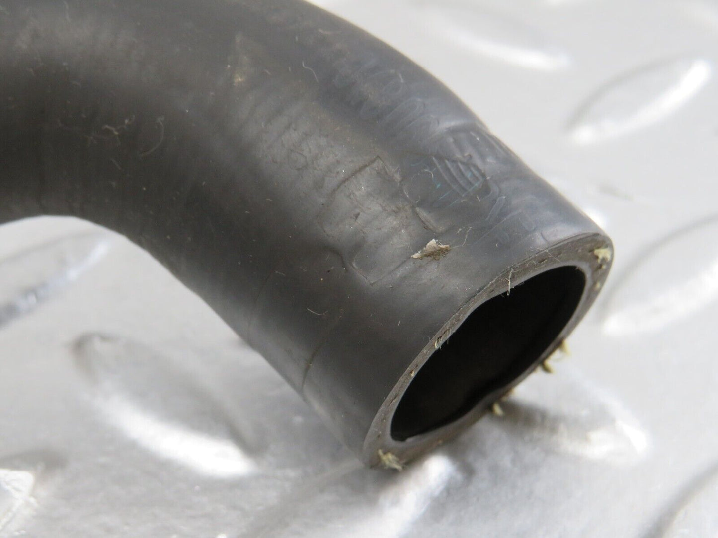 34993 Mercedes-Benz W210 320E Engine Coolant Hose Pipe 2105015882 2108324594