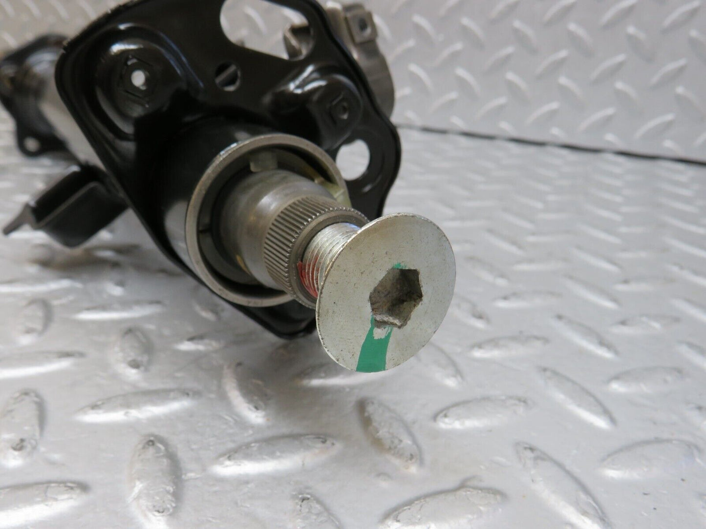 36498 Mercedes-Benz W201 190E 2.0L Steering Column