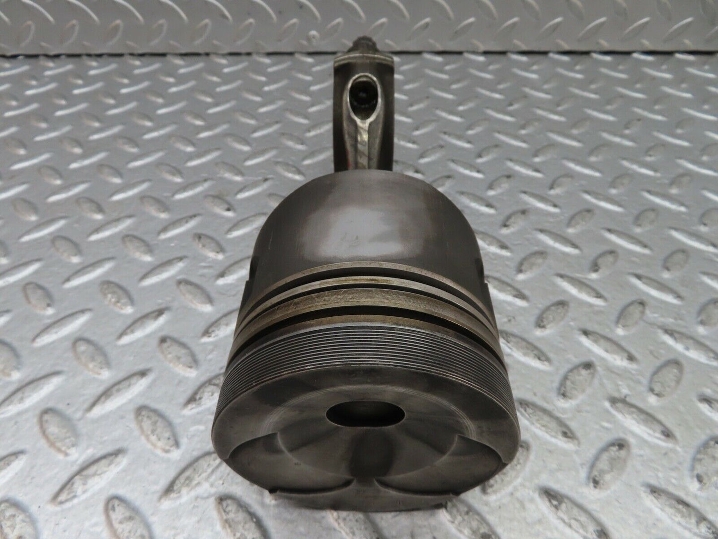 19198 Mercedes-Benz W123 300D Piston With Connecting Rod 91.48 mm