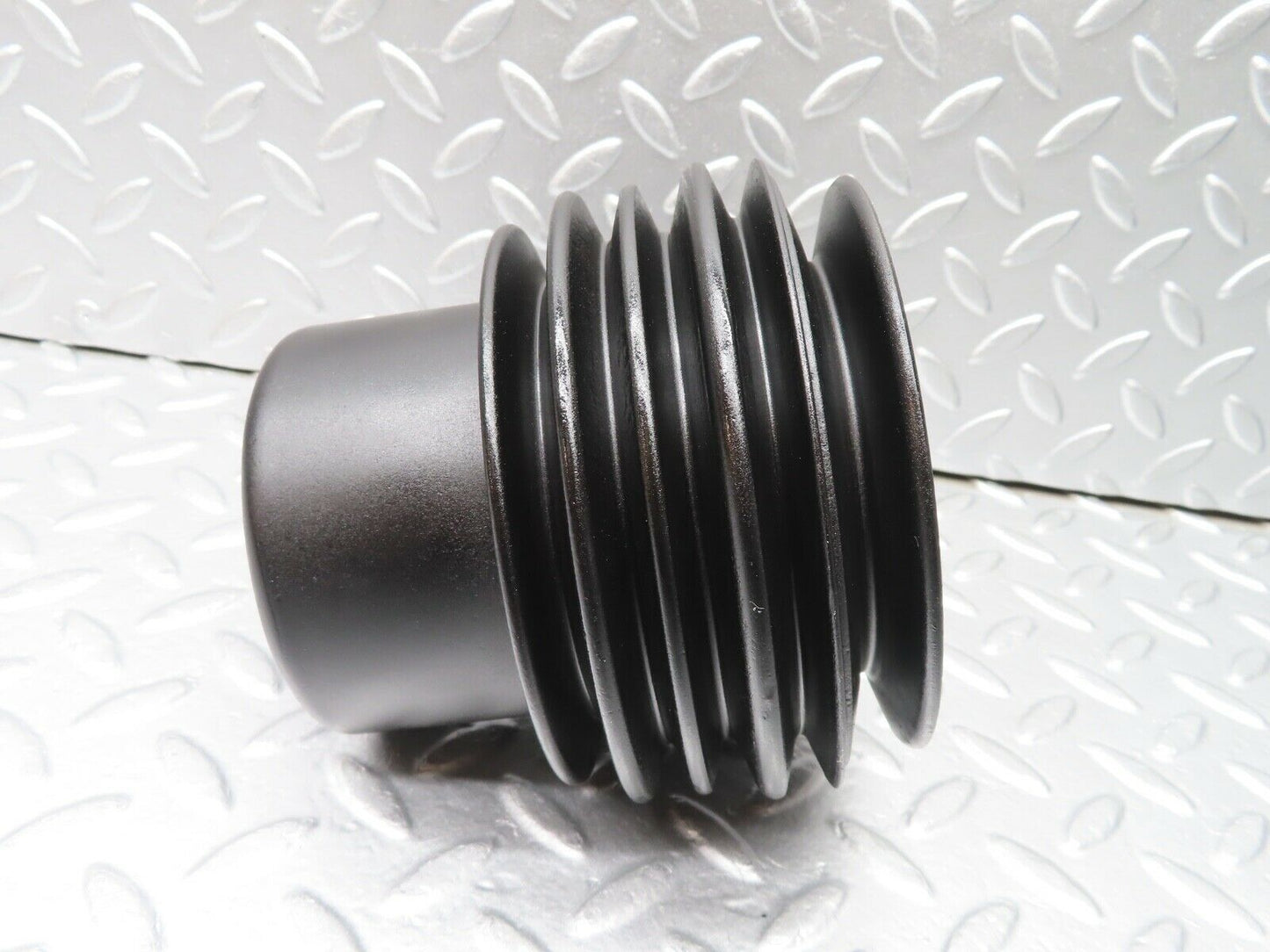20628 Mercedes-Benz R107 450SL Crankshaft Pulley