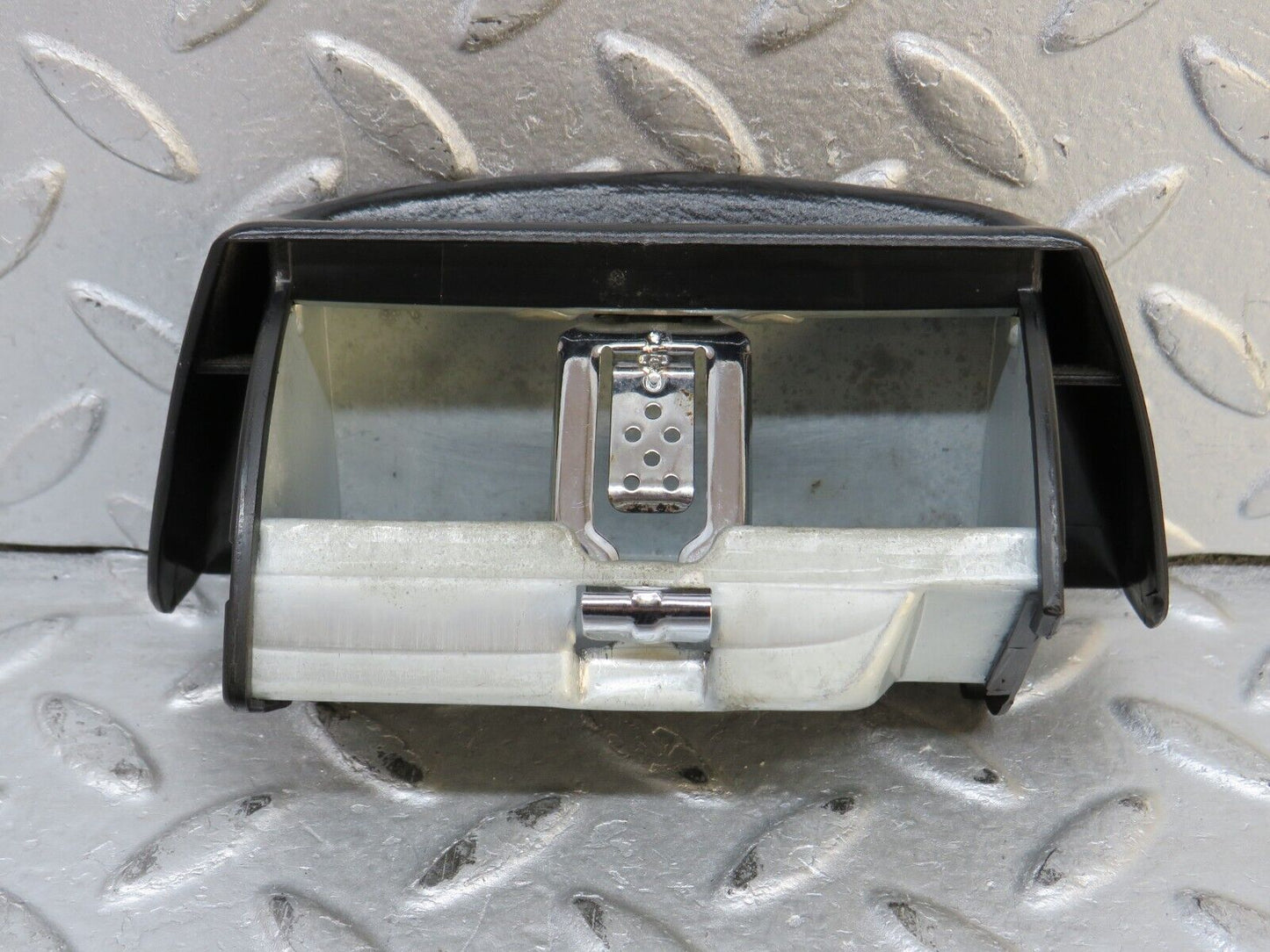 37913 Mercedes-Benz A124 320E Cabriolet Centre Console Rear Ashtray