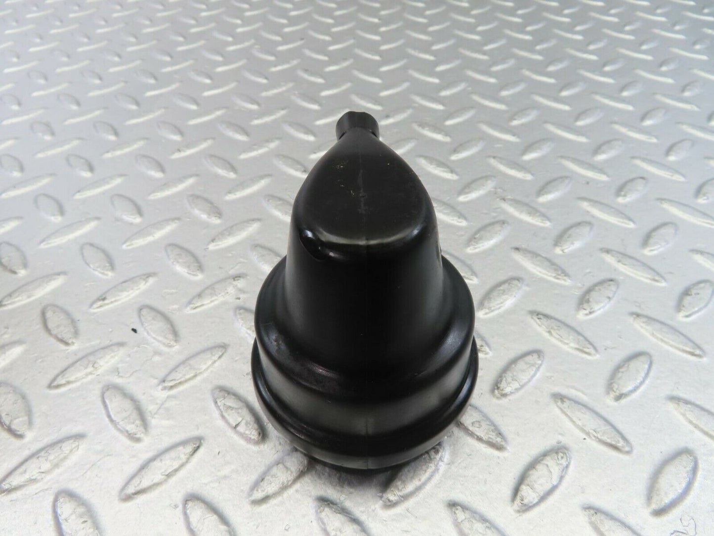 10815 Mercedes-Benz W123 230E Ignition Coil Protective Cap 0001581785