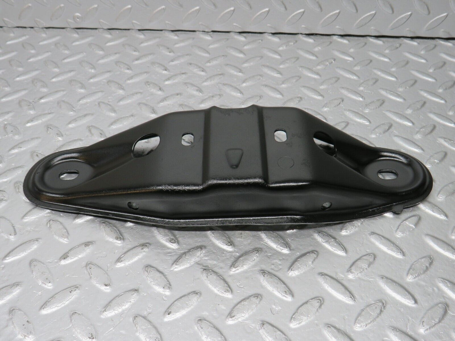 33776 Mercedes-Benz W201 190E Gearbox Mount Bracket