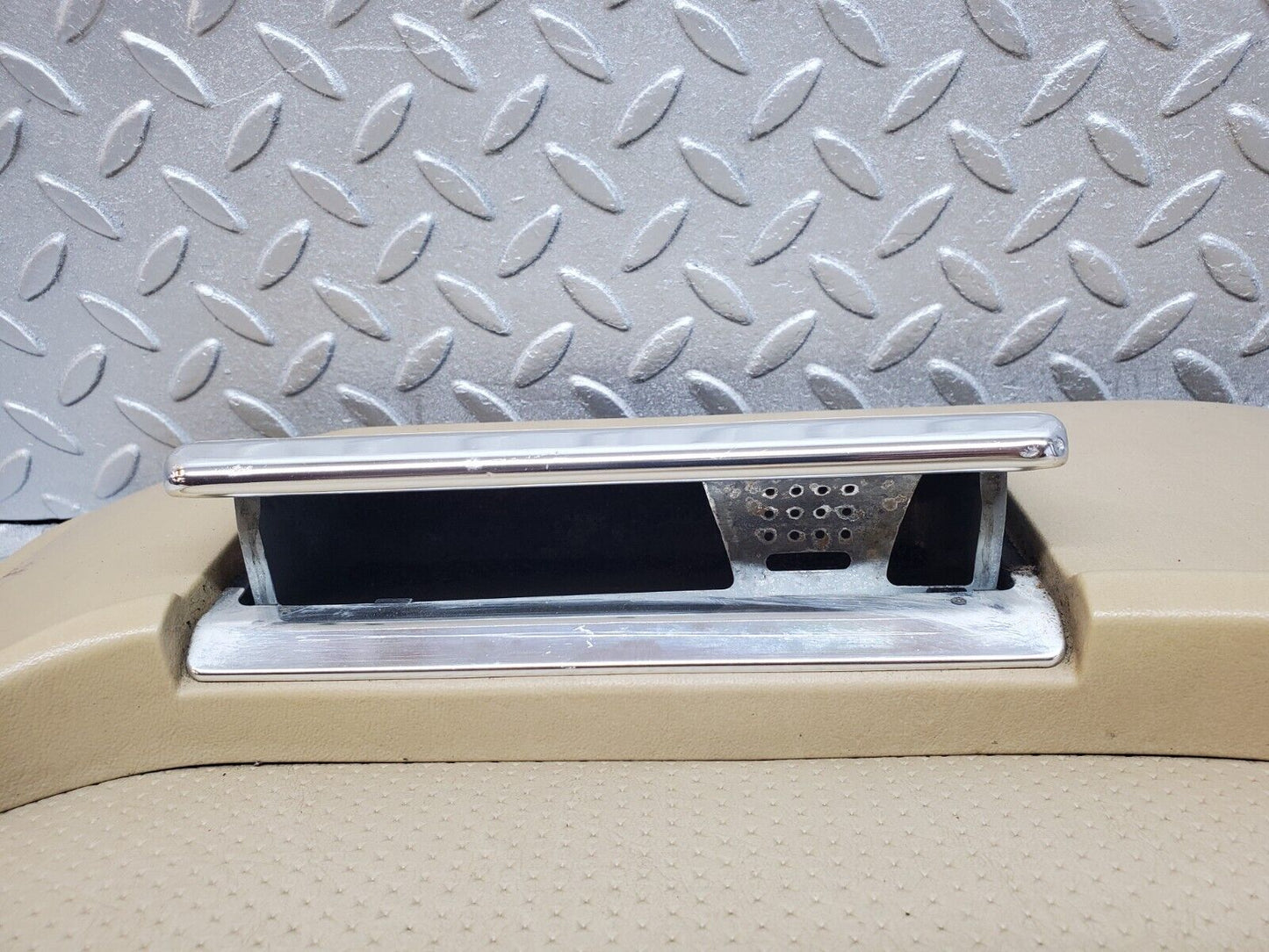 45721 Mercedes-Benz W126 420SE Rear Left Door Card Beige 1267370170