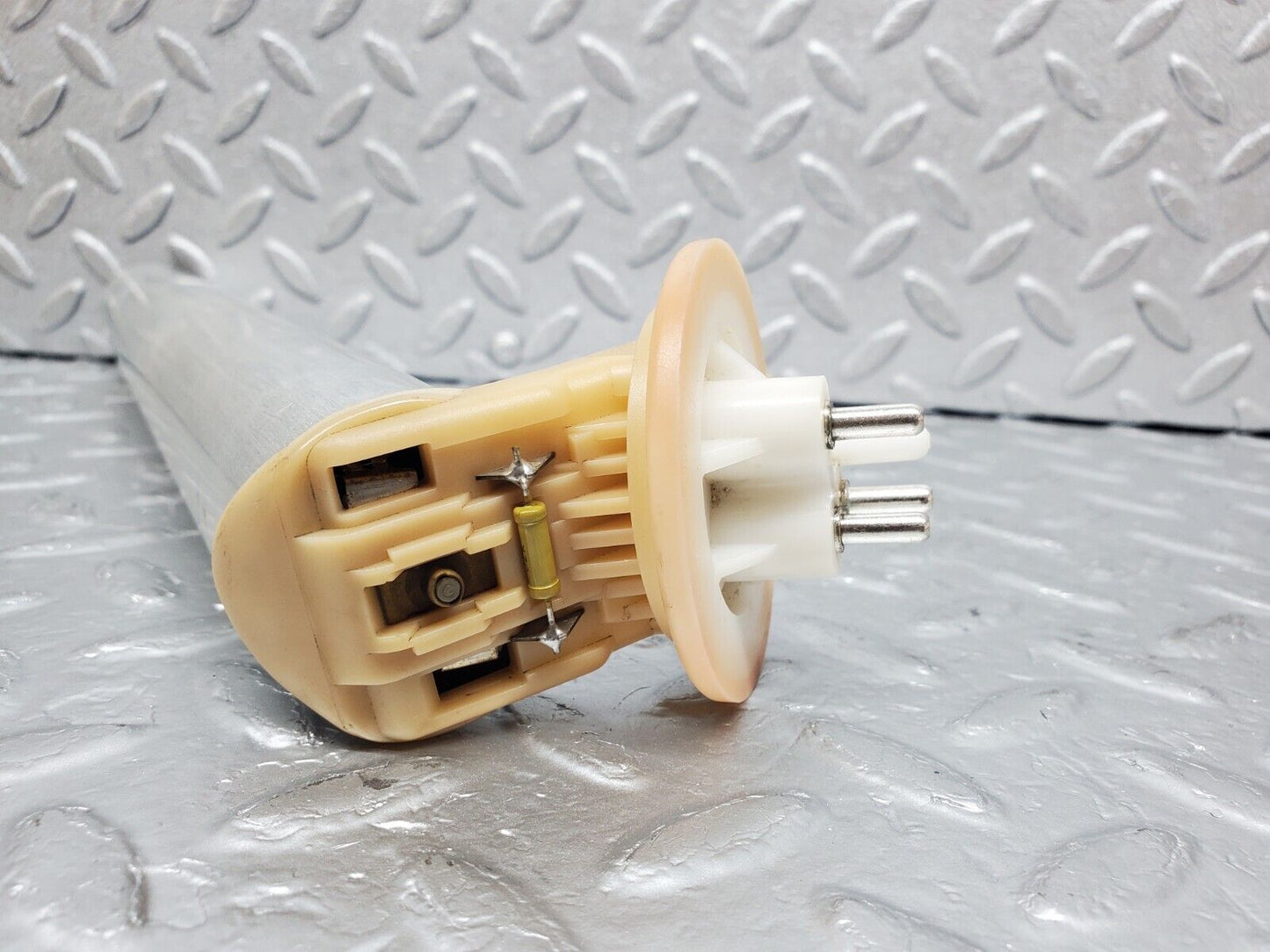 44840 Mercedes-Benz W124 220E Fuel Level Sender Unit 1245420004