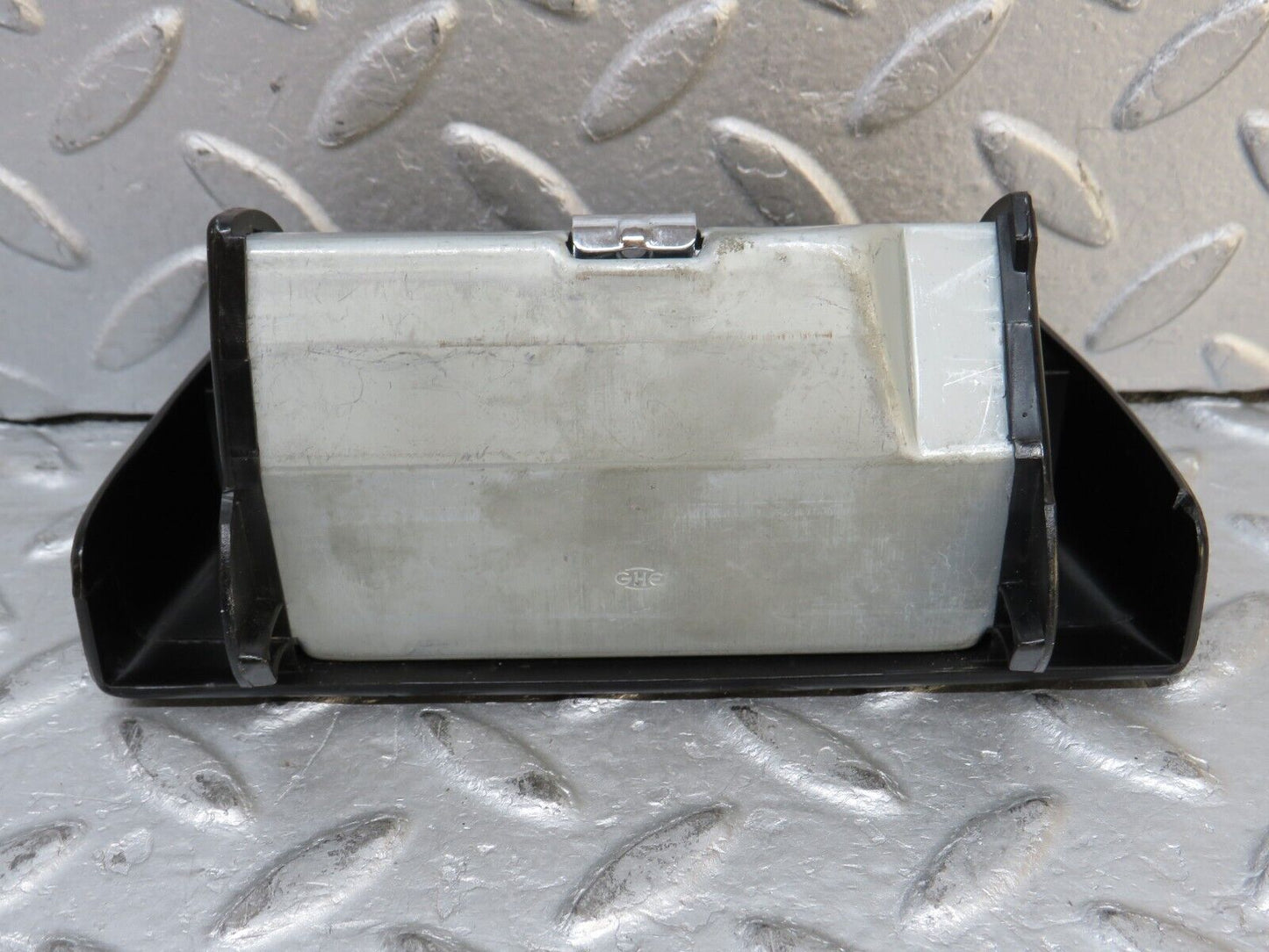 37913 Mercedes-Benz A124 320E Cabriolet Centre Console Rear Ashtray