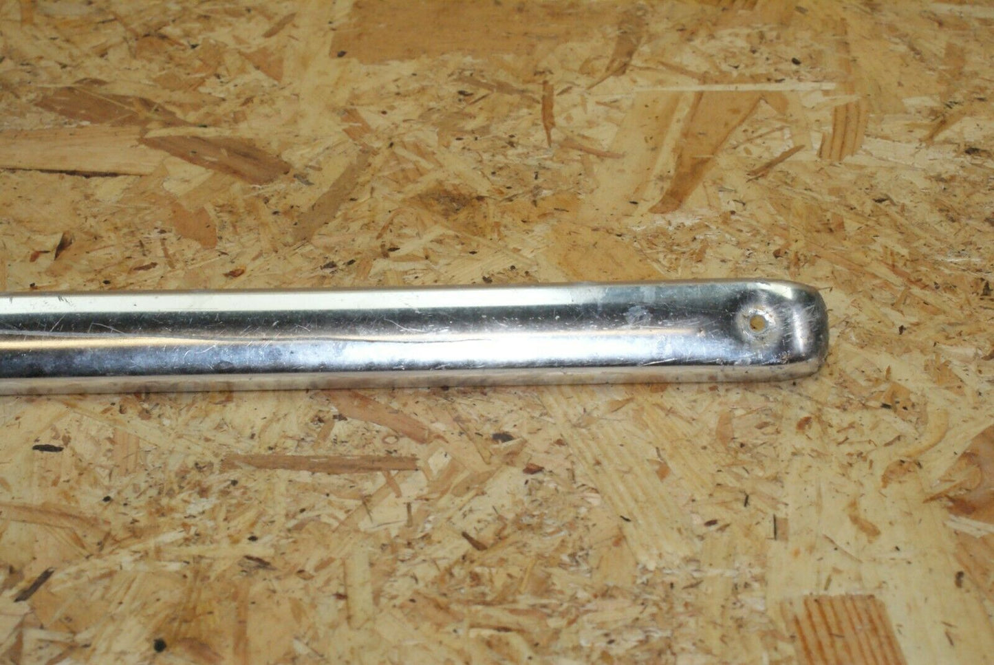 2295 Mercedes-Benz W105 219 PONTON Front Fender Wing Lower Chrome