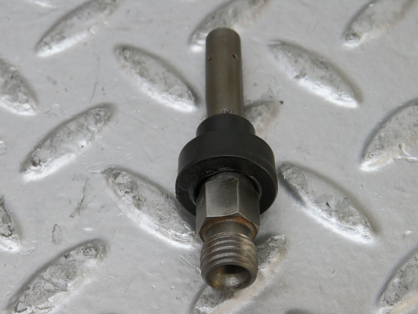26254 Mercedes-Benz W116 450SE Fuel Injector Bosch 0437502010