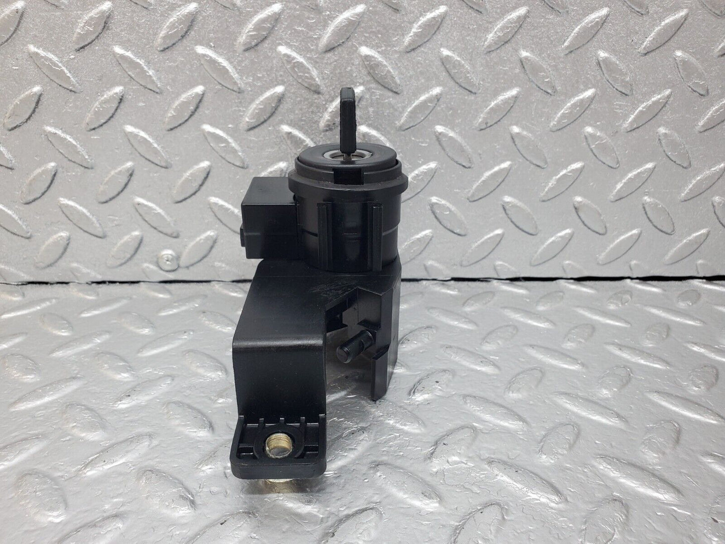 44994 Mercedes-Benz R129 300SL Coupe Trunk Lock With Key