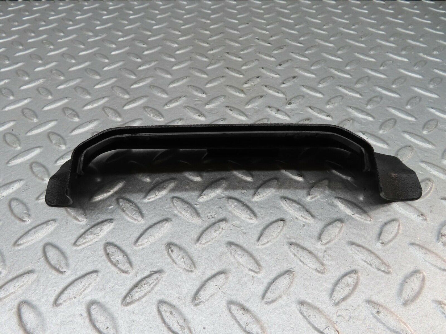 14285 Mercedes-Benz W116 350SE B Pillar Bottom Cover Left Side 1166920122