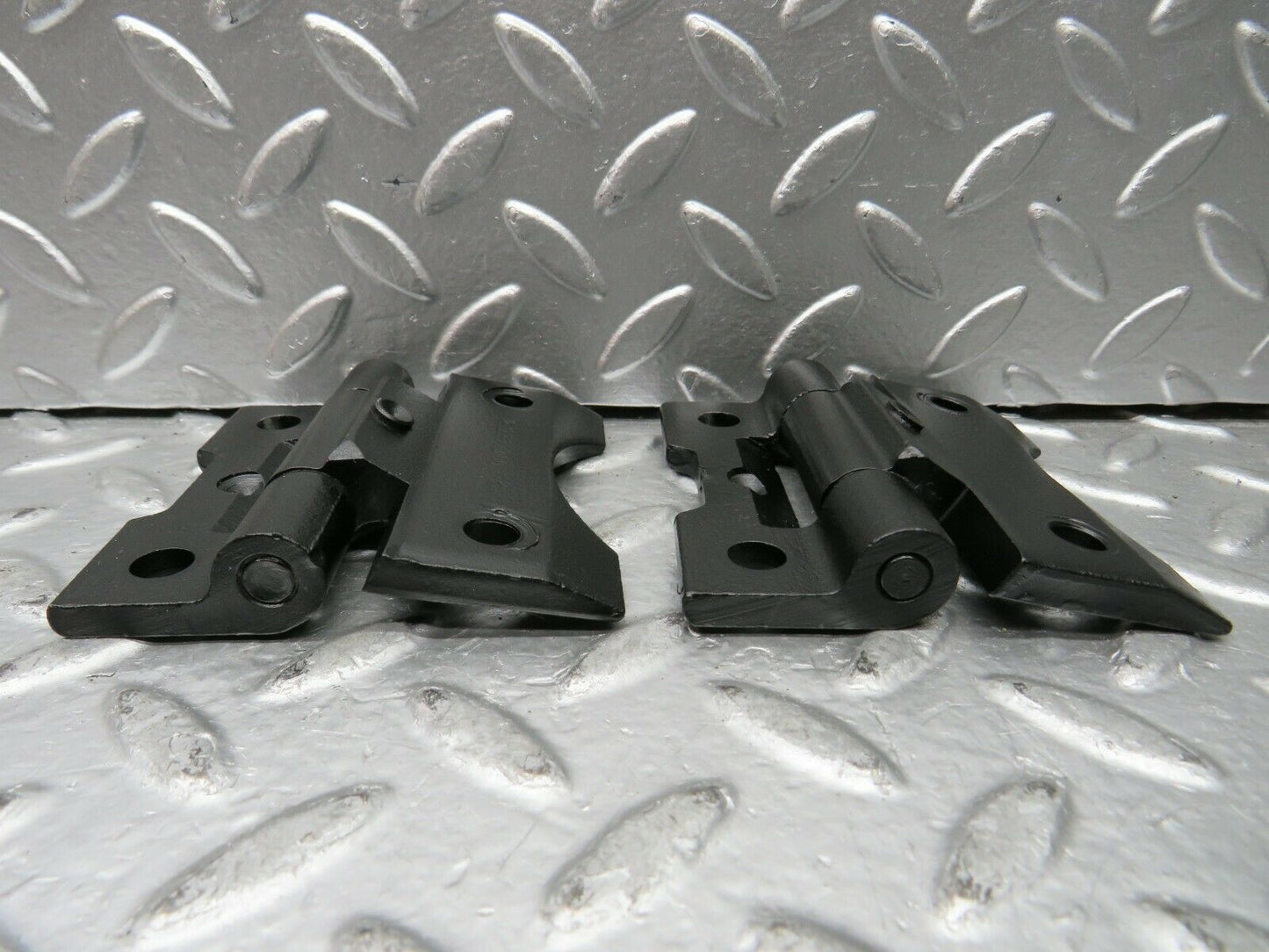 23120 Mercedes-Benz C123 230CE Coupe Door Hinges Pair 1237200037