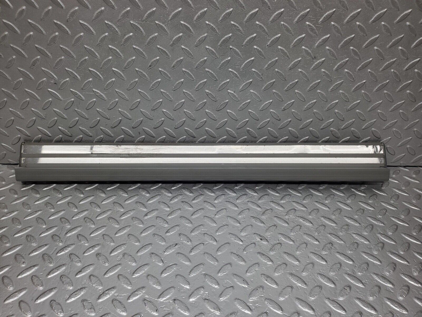 44581 Mercedes-Benz W124 220E Front Right Door Sill Trim