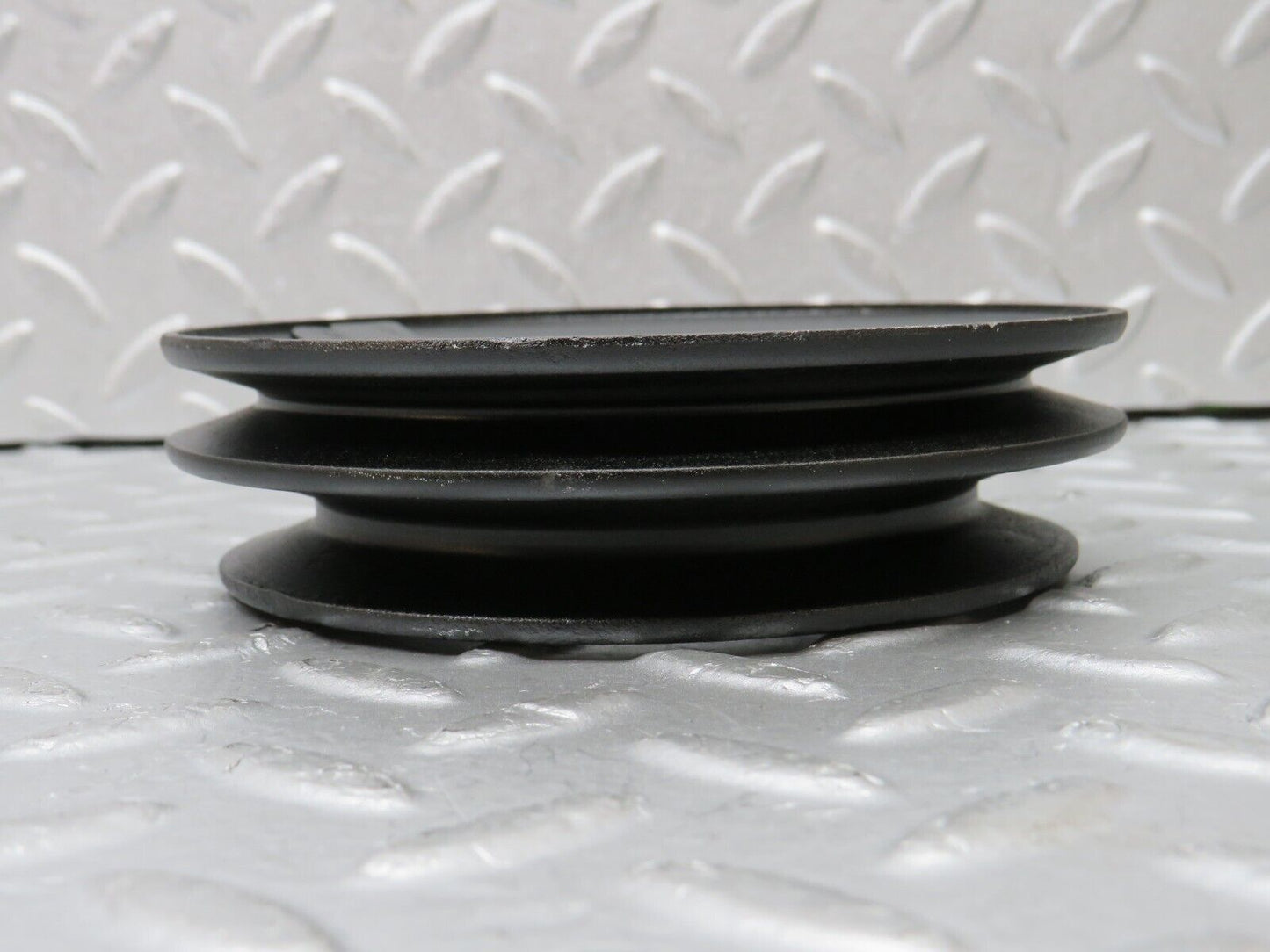 35469 Mercedes-Benz R107 280SL Crankshaft Pulley 1230320004