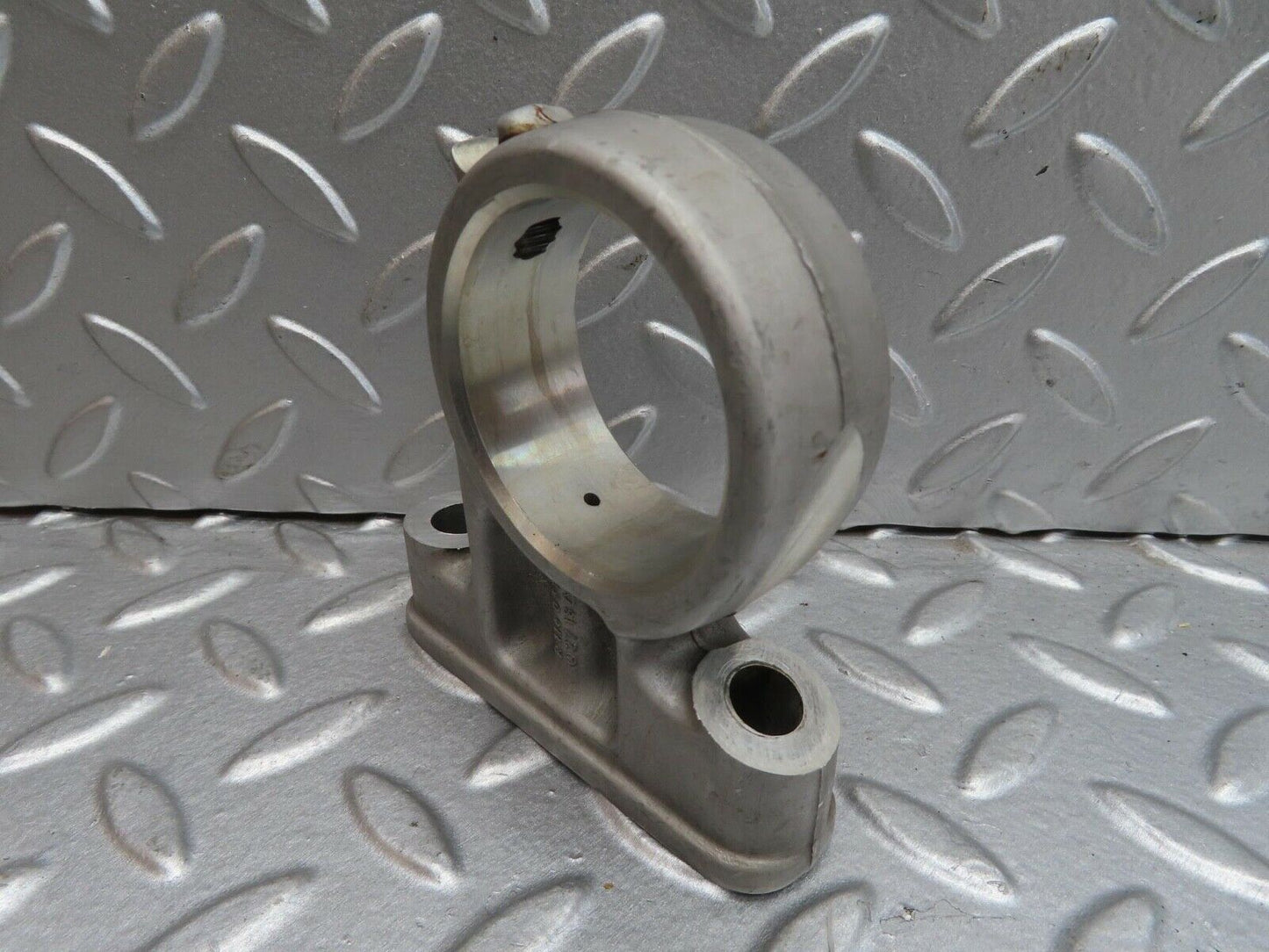 13729 Mercedes-Benz R107 450SL Camshaft Tower Bearing 1160512718