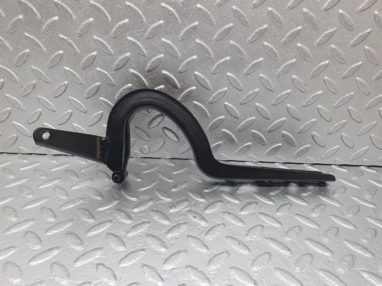 43937 Mercedes-Benz C123 230CE Coupe Trunk Lid Hinge Right Side 1237500287
