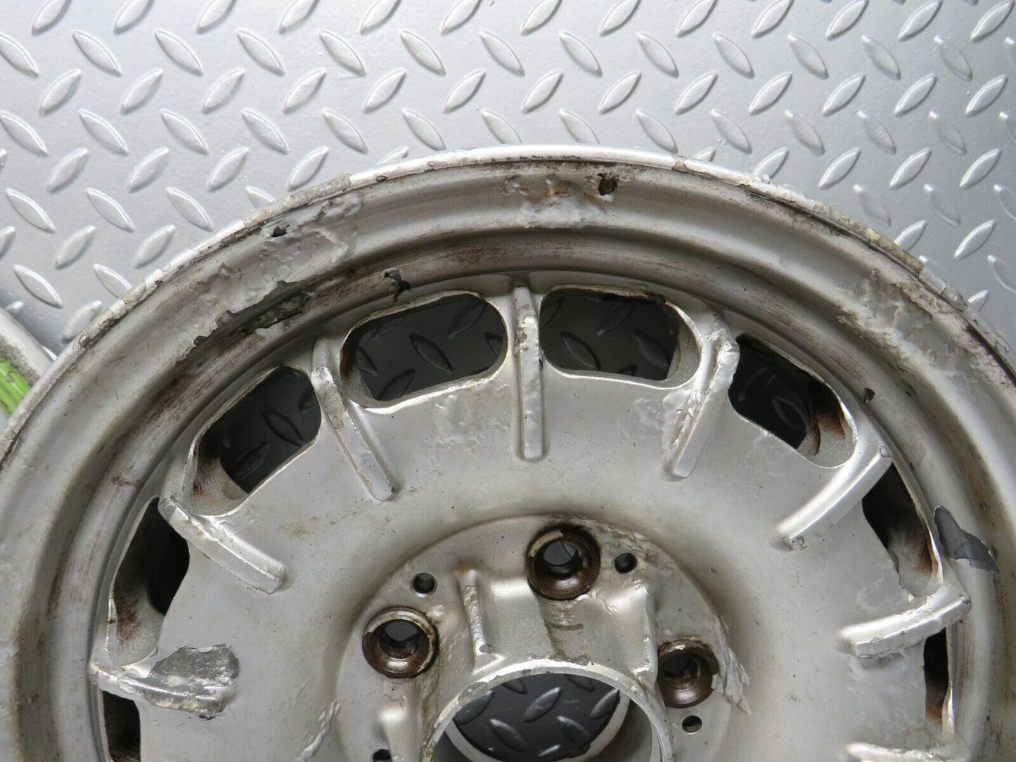 29620 Mercedes-Benz W123 Alloy Wheel Set Mexican Hat 5.5Jx14H2 ET30 1234001702