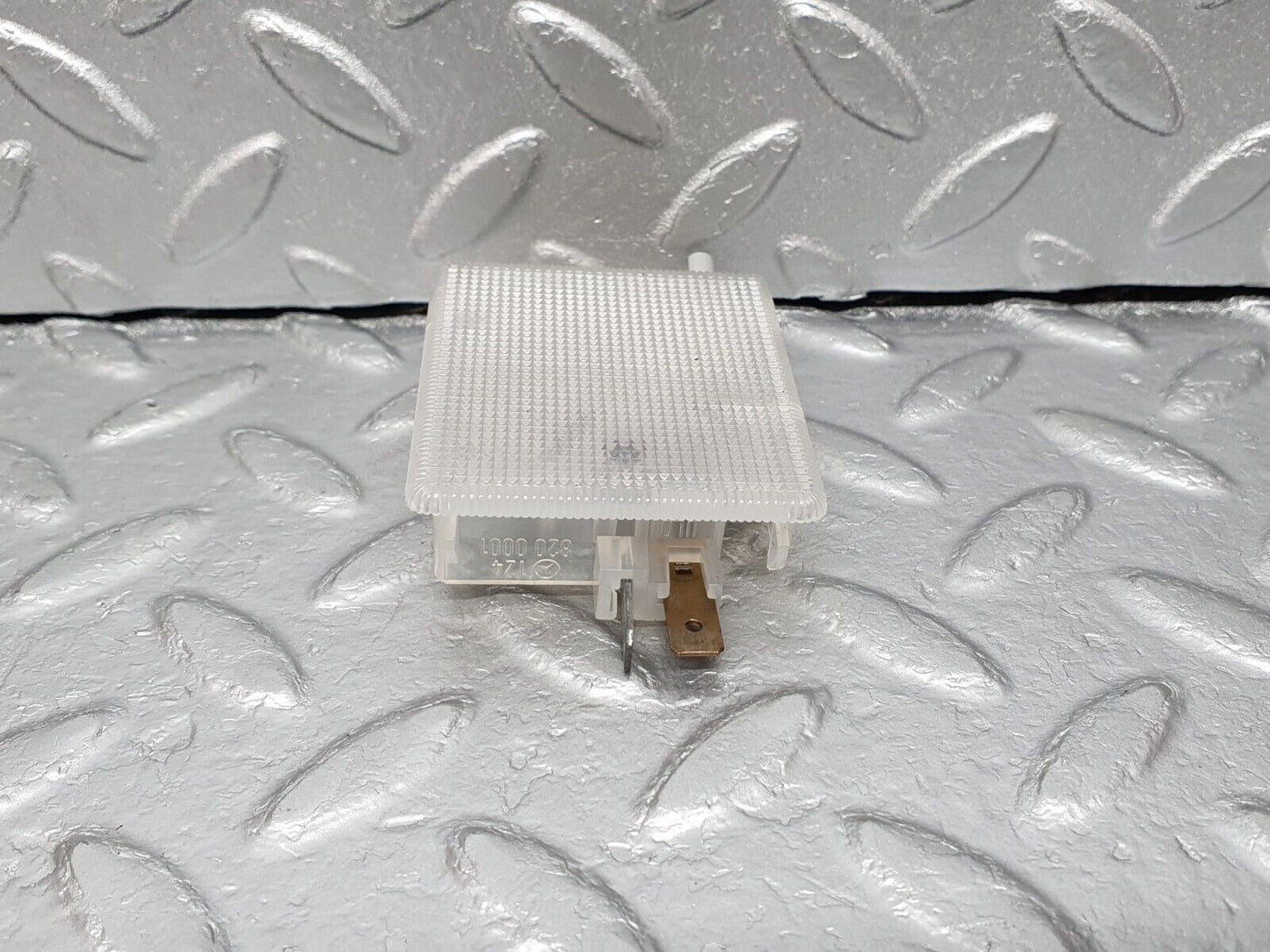41664 Mercedes-Benz W124 200E Glove Box Light 1248200001