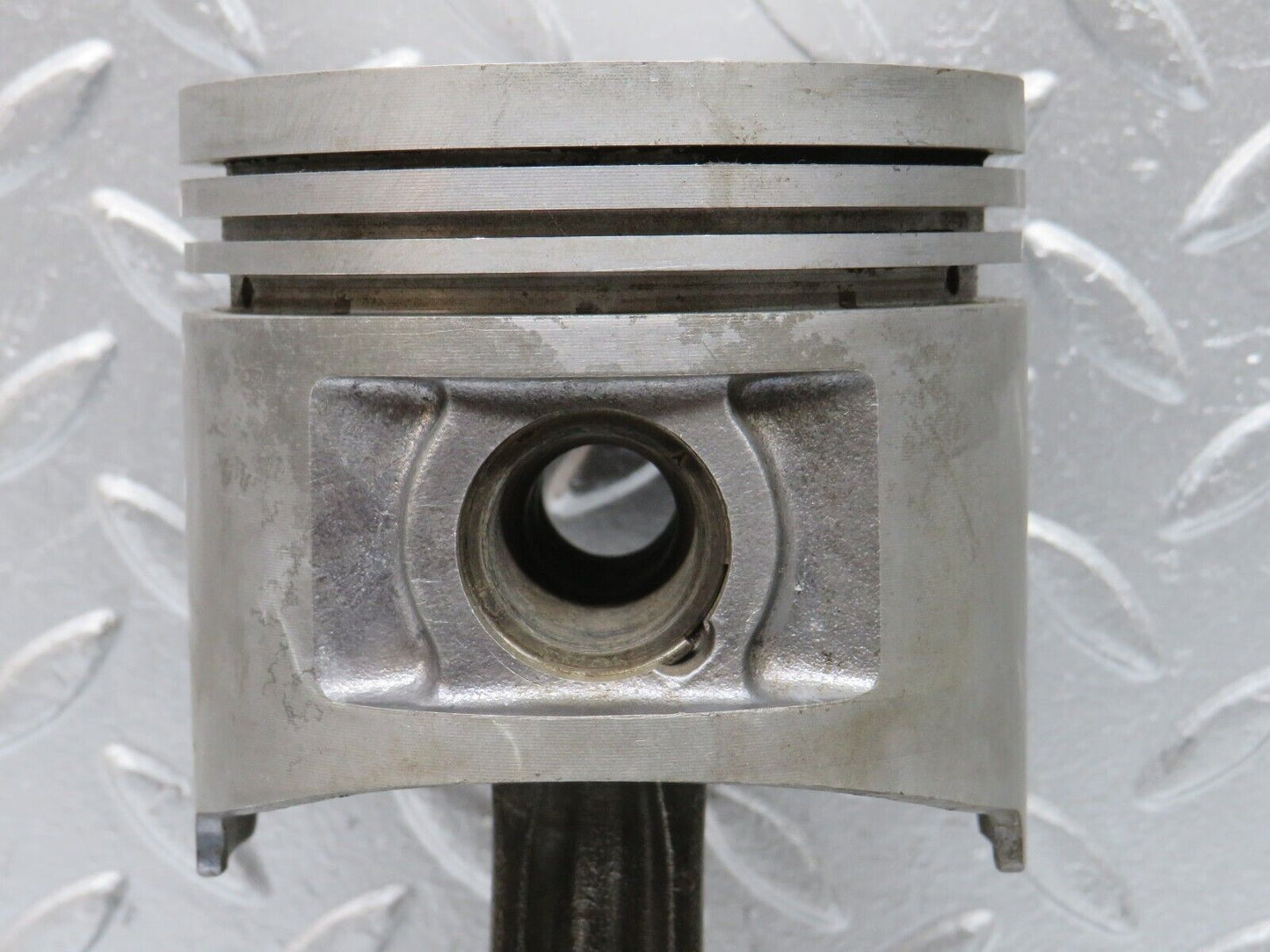 32776 Mercedes-Benz C107 R107 350 V8 Piston With Connecting Rod 92mm 11607