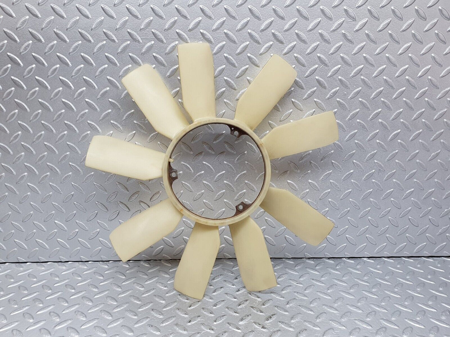41092 Mercedes-Benz W126 300SE Engine Cooling Fan 1032000423