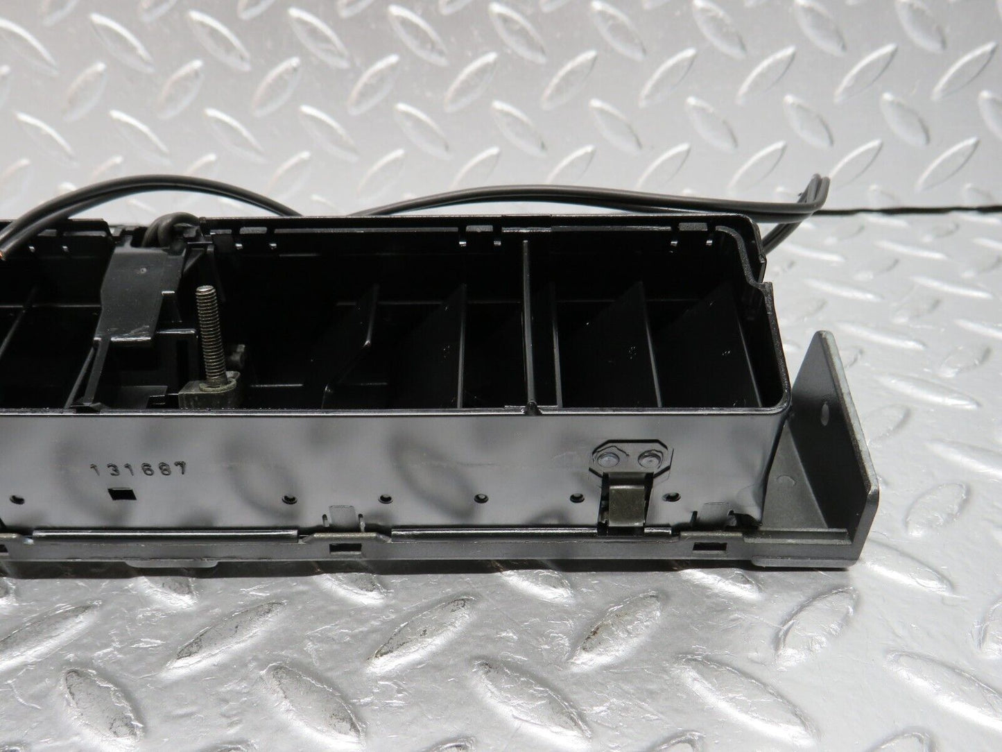 32559 Mercedes-Benz S124 300TE Wagon Dashboard Centre Air Vent